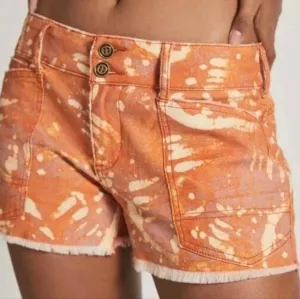 Pilcro NWT Mid Rise Shorts Size 28