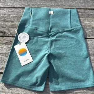 VUORI Clean Elevation Shorty Luna Heather XS NWT BIKE SHORT 6” inseam‎